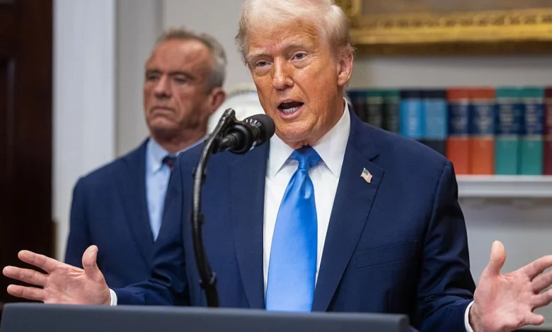 Tylenol use by pregnant women in ERs dropped after Trump autism warning : NPR