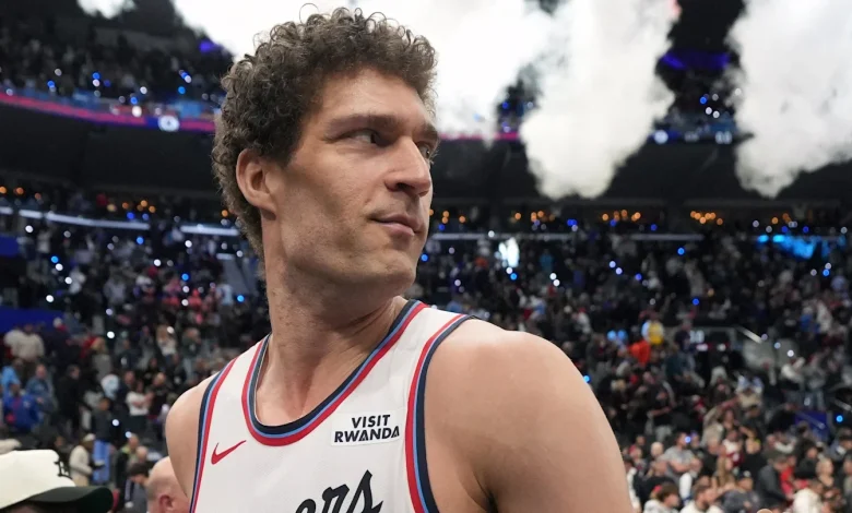 Tyronn Lue realized what Clippers fans have known about Brook Lopez