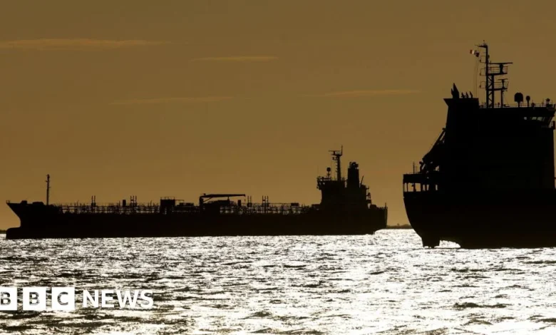 US considers lifting sanctions on some Iranian oil