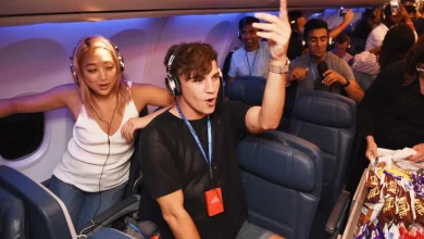 United Airlines Will Ban People Who Don't Use Headphones