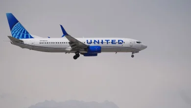 United to Offer 3-Seat 'Couches' on Long Flights
