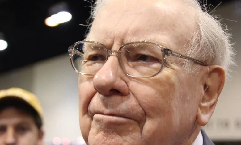 Warren Buffett Went Out With a Bang by Selling 75% of His Apple Stake and Piling Into This Consumer-Facing Company for 6 Consecutive Quarters