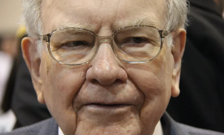 Warren Buffett's Final $373 Billion Warning Sent Shockwaves Through Wall Street