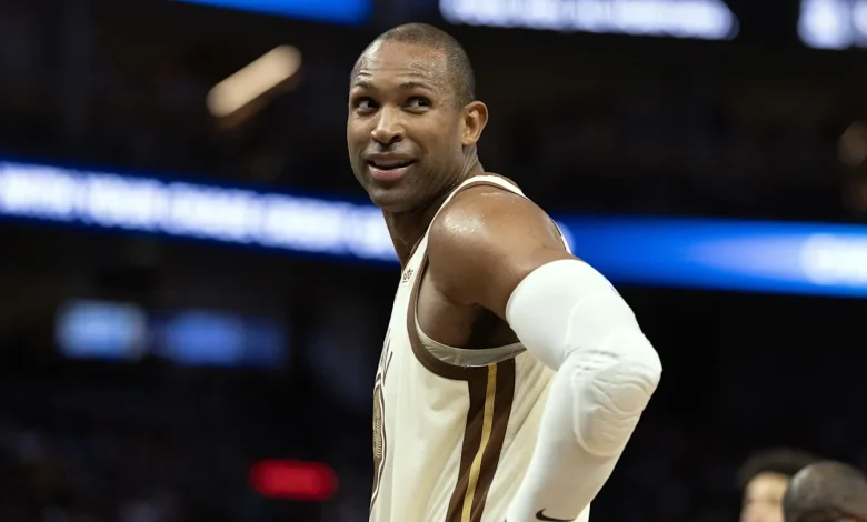 Warriors-Jazz Injury Report Features 2 Currys, Porzingis, Markkanen, Horford