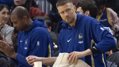 Warriors Notes: Porzingis, Curry, Santos, Richard