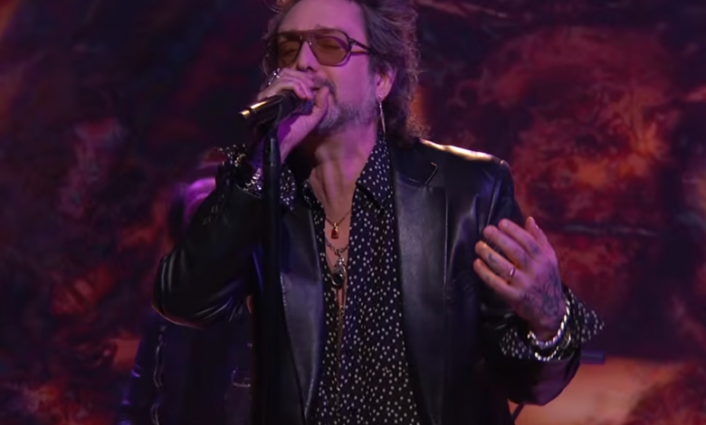 Watch Chris Robinson Cover Otis Redding’s ‘Fa-Fa-Fa-Fa-Fa (Sad Song)’ on ‘Kimmel’