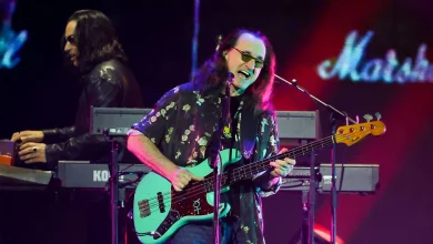 Watch Rush debut new live line-up with powerful rendition of Finding My Way at the Junos