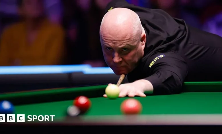 Watch: Welsh Open Snooker - Hawkins advances to final