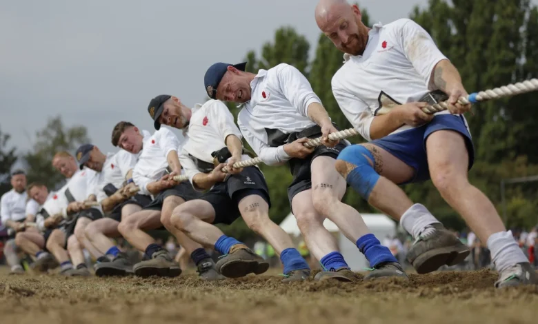 What are the issues in the NFL, NFLRA tug of war?