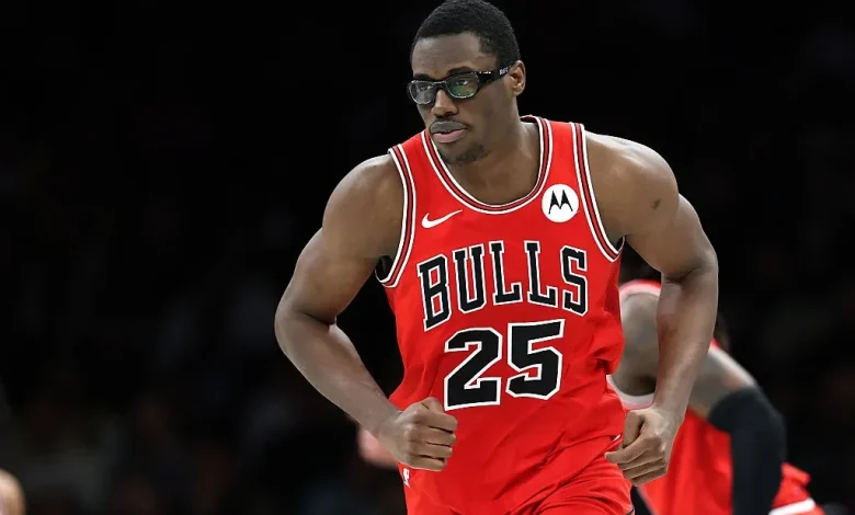 What happened to Jalen Smith? Live injury updates for Bulls vs. 76ers on Wednesday 3/25/26