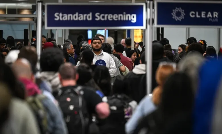 What to know if you're flying this weekend during government shutdown