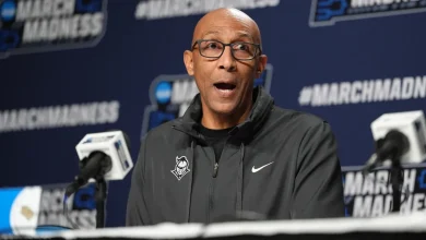 Who is Johnny Dawkins? Age, record for UCF basketball coach, Duke legend