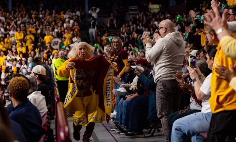 Who’s Minnesota’s ‘Blanket Lady’? More than a superfan, she was a women’s basketball pioneer - The Athletic