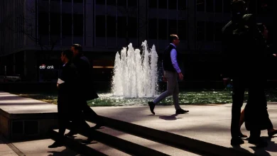 Why Investors Are Rushing to Exit the Private Credit Market Now