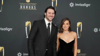 Will Hailee Steinfeld and Josh Allen be at 2026 Oscars?