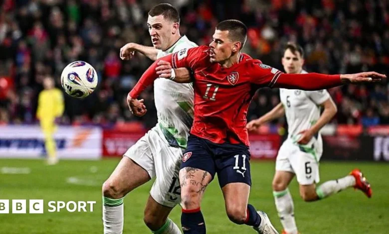 World Cup play-offs: Czech Republic v Republic of Ireland under way in Prague
