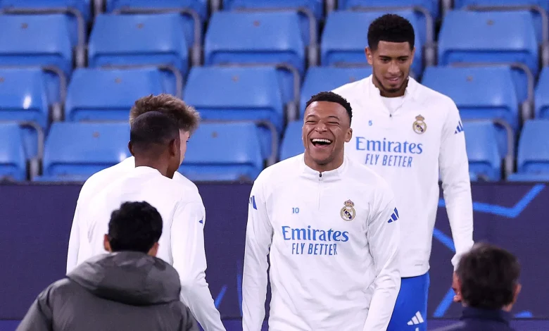 أربيلوا يعلن تشكيل ريال مدريد ضد سيتي.. ما موقف مبابي؟