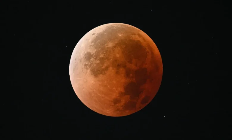 ‘Blood Moon’ Alert: Exact Time Tuesday’s Total Lunar Eclipse Turns Red
