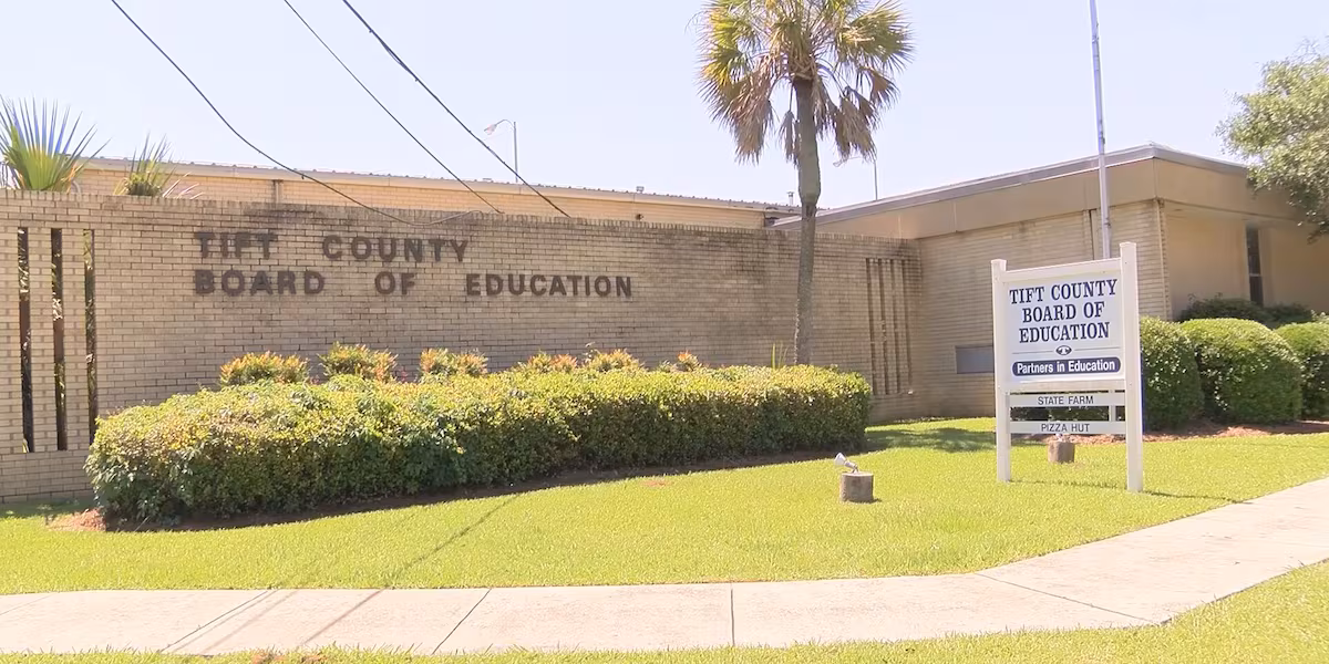 ‘He’s afraid to go’: Guardian raises concerns over student medical care in Tift County Schools