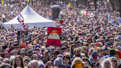 ‘No Kings’ organizers aim to harness momentum heading into high-stakes midterms - MPR News