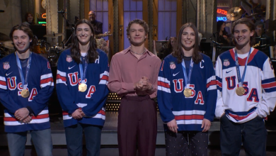 ‘SNL’: Women’s Hockey Gold Medalists Stick It to Trump