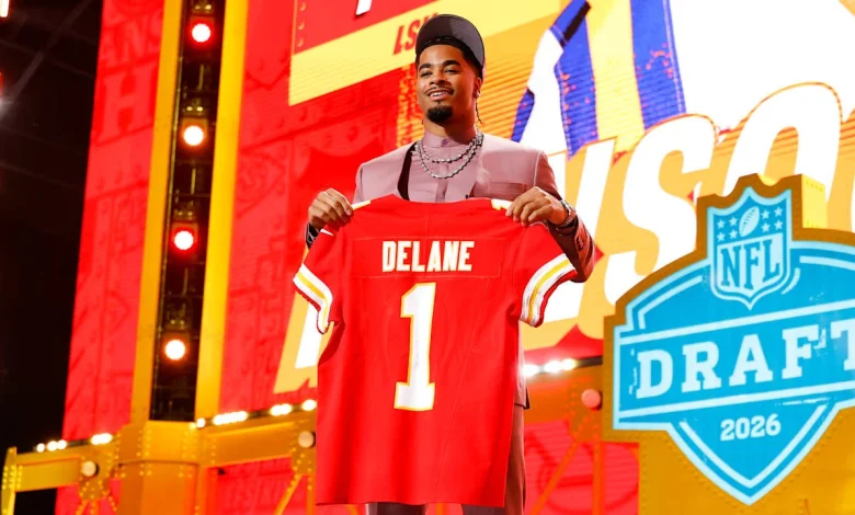 2026 NFL Draft: Chiefs trade up to select LSU CB Mansoor Delane with No. 6 pick