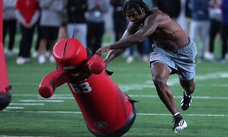 2026 NFL Draft consensus rankings: Arvell Reese moves back into No. 1 spot