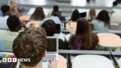 22,000 students told to pay back 'mis-sold' maintenance loans