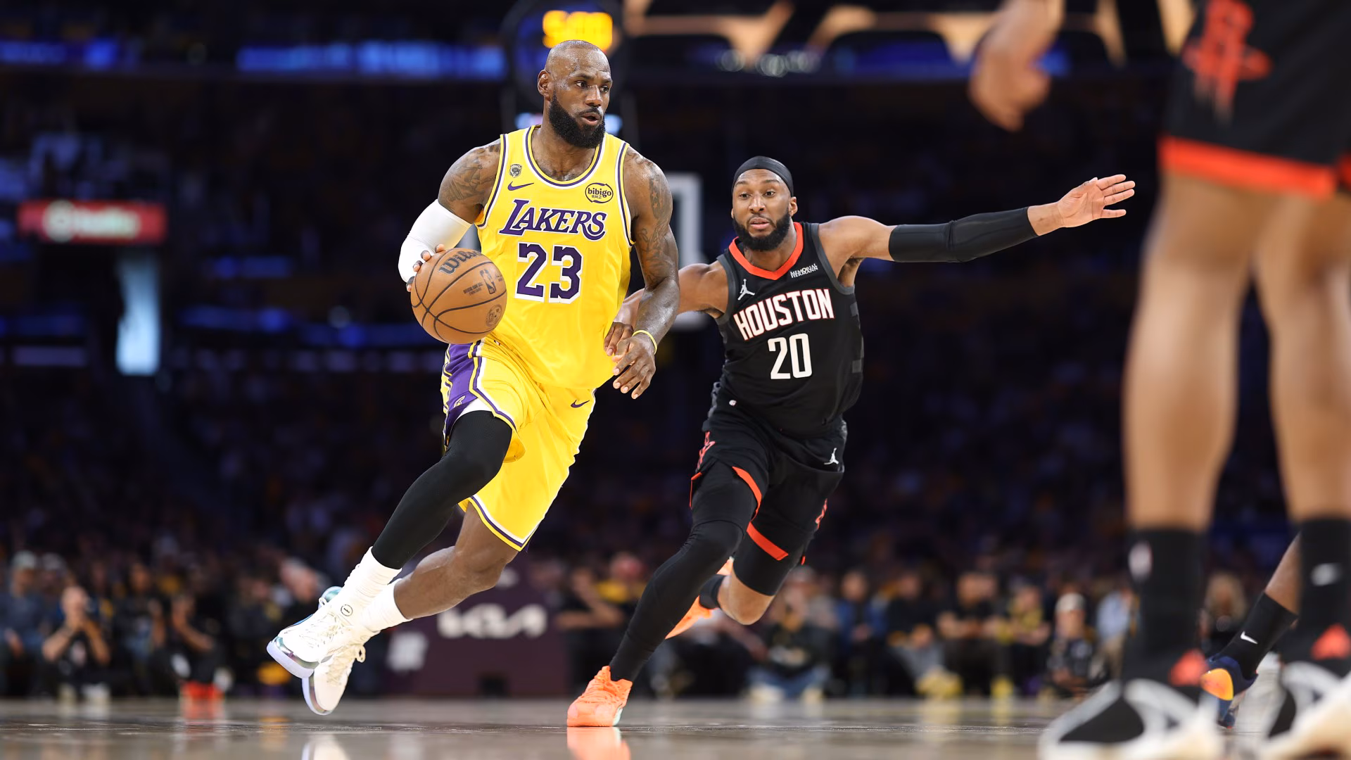 3 things to watch in Rockets-Lakers Game 2