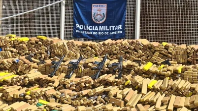 48 toneladas de maconha da Maré são incineradas em operação inédita; confira