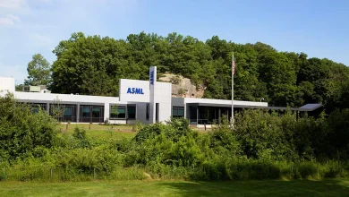 ASML Stock: Chip Gear Giant Tops Q1 Views
