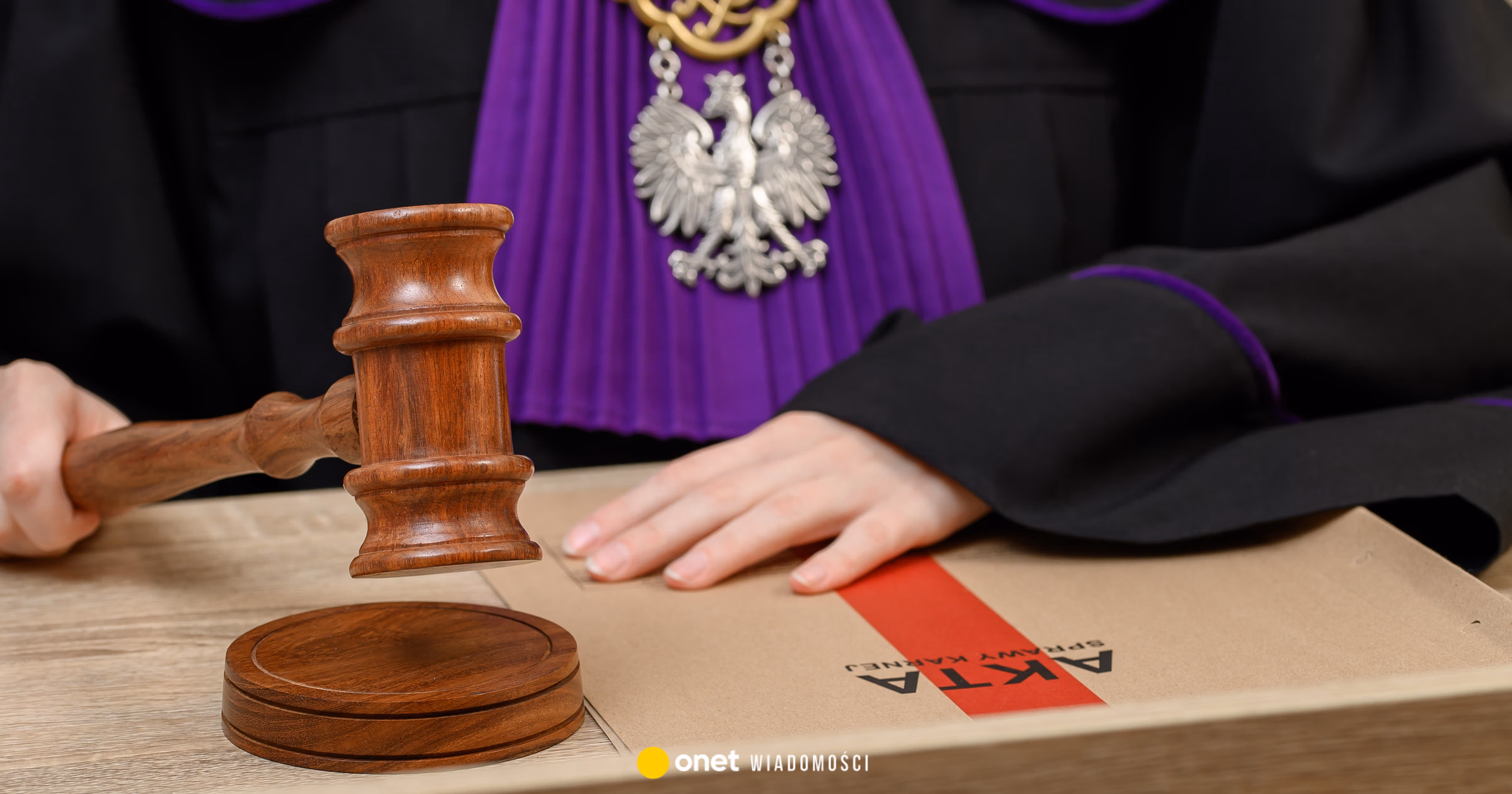 Absurdalna sytuacja w sądzie. Obrona chciała upić oskarżonego