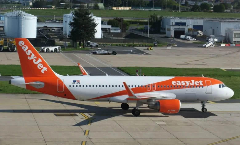 Aéroport d’Orly : un cortège de mariage dégénère avec des tirs de mortiers, un avion obligé de remettre les gaz