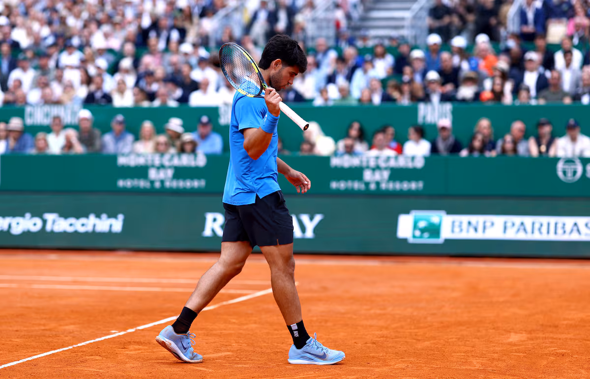 Alcaraz, al Godó pensativo y con deberes por hacer: saque, revés y el “feeling’ con la bola”