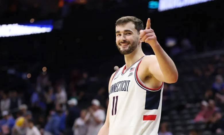 Alex Karaban’s Parents & Family: 5 Fast Facts You Need to Know