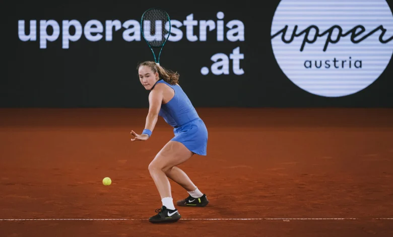 Andreeva opens clay season with win over Stephens in Linz