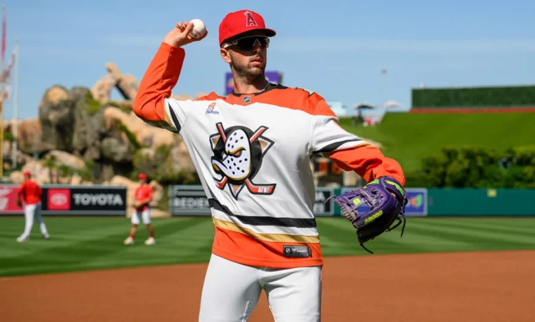Angels’ Neto rocks Ducks jersey before baseball game