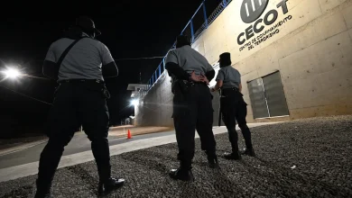 Appeals court again blocks contempt inquiry into deportation flights