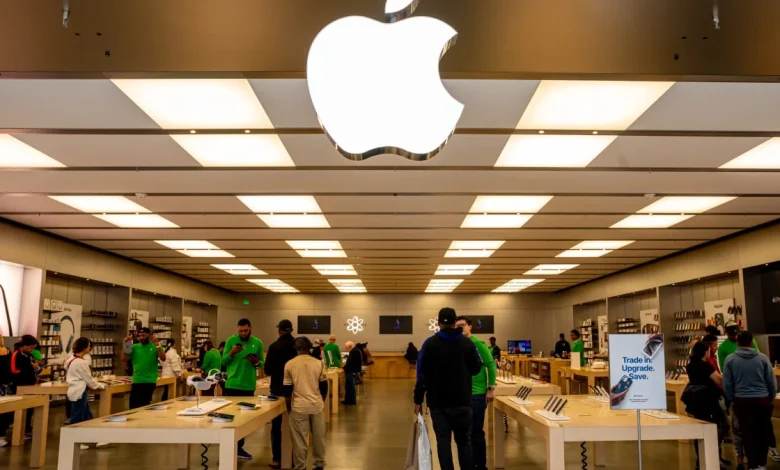 Apple will close its first unionized retail store