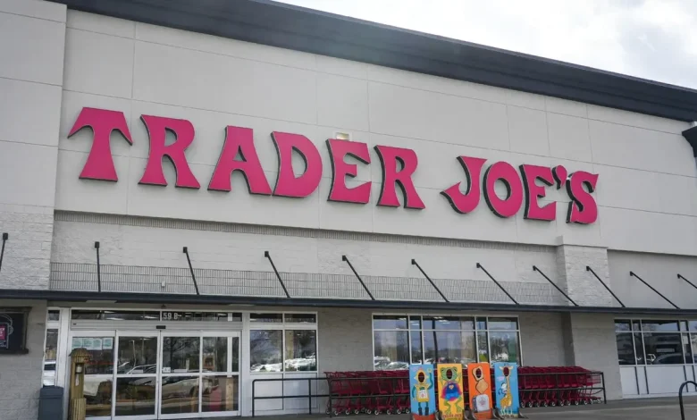 Are grocery stores open on Easter? What to know for Trader Joe's, more