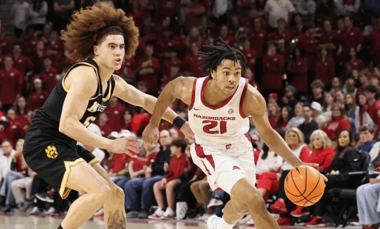 Arkansas guard DJ Wagner plans to enter NCAA transfer portal