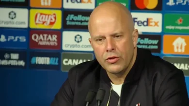 Arne Slot explains why he didn't bring on Mohamed Salah against PSG