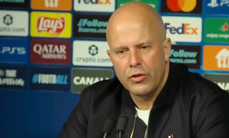 Arne Slot explains why he didn't bring on Mohamed Salah against PSG