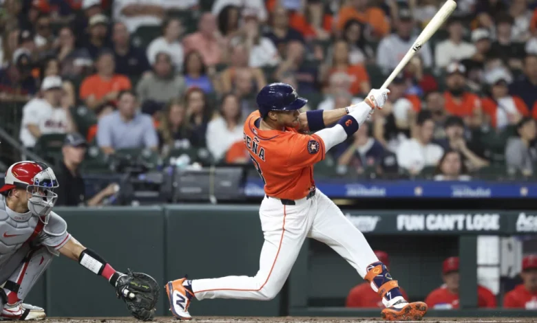 Astros Place Jeremy Peña, Tatsuya Imai On Injured List