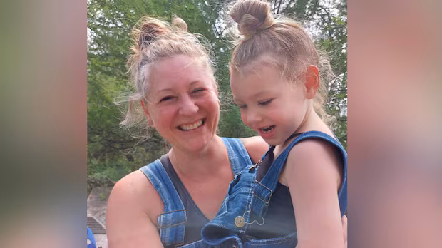 B.C. mother and daughter released from ICE custody in Texas after being held 19 days