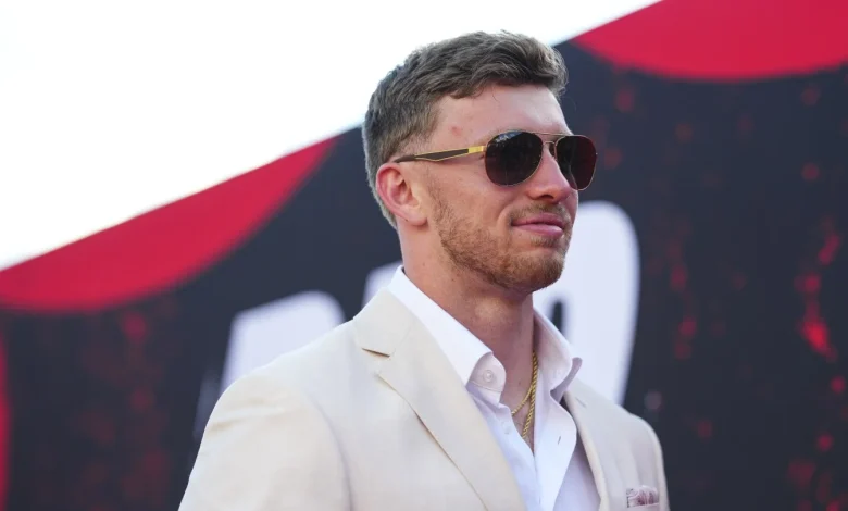 Bears take Oregon S Dillon Thieneman at No. 25