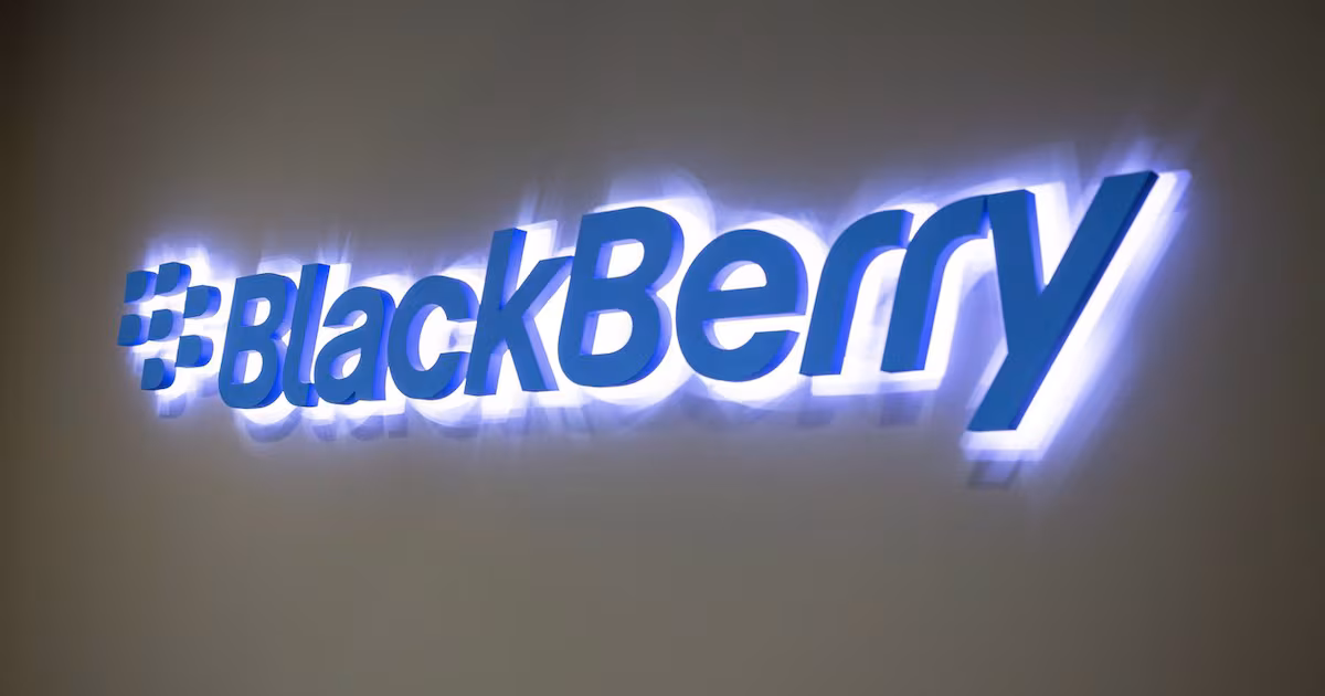 BlackBerry forecasts upbeat quarterly revenue, says turnaround complete
