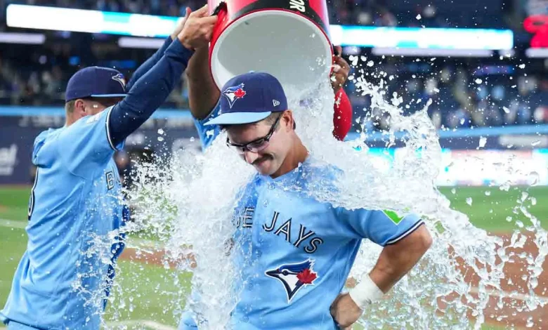 Blue Jays show flashes of 2025 in comeback win over Dodgers