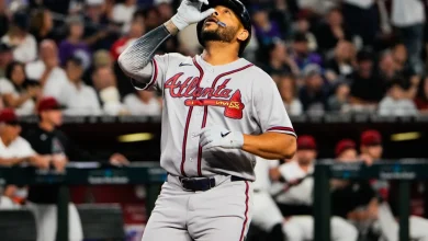 Braves bats wallop Diamondbacks in 17-2 blowout victory