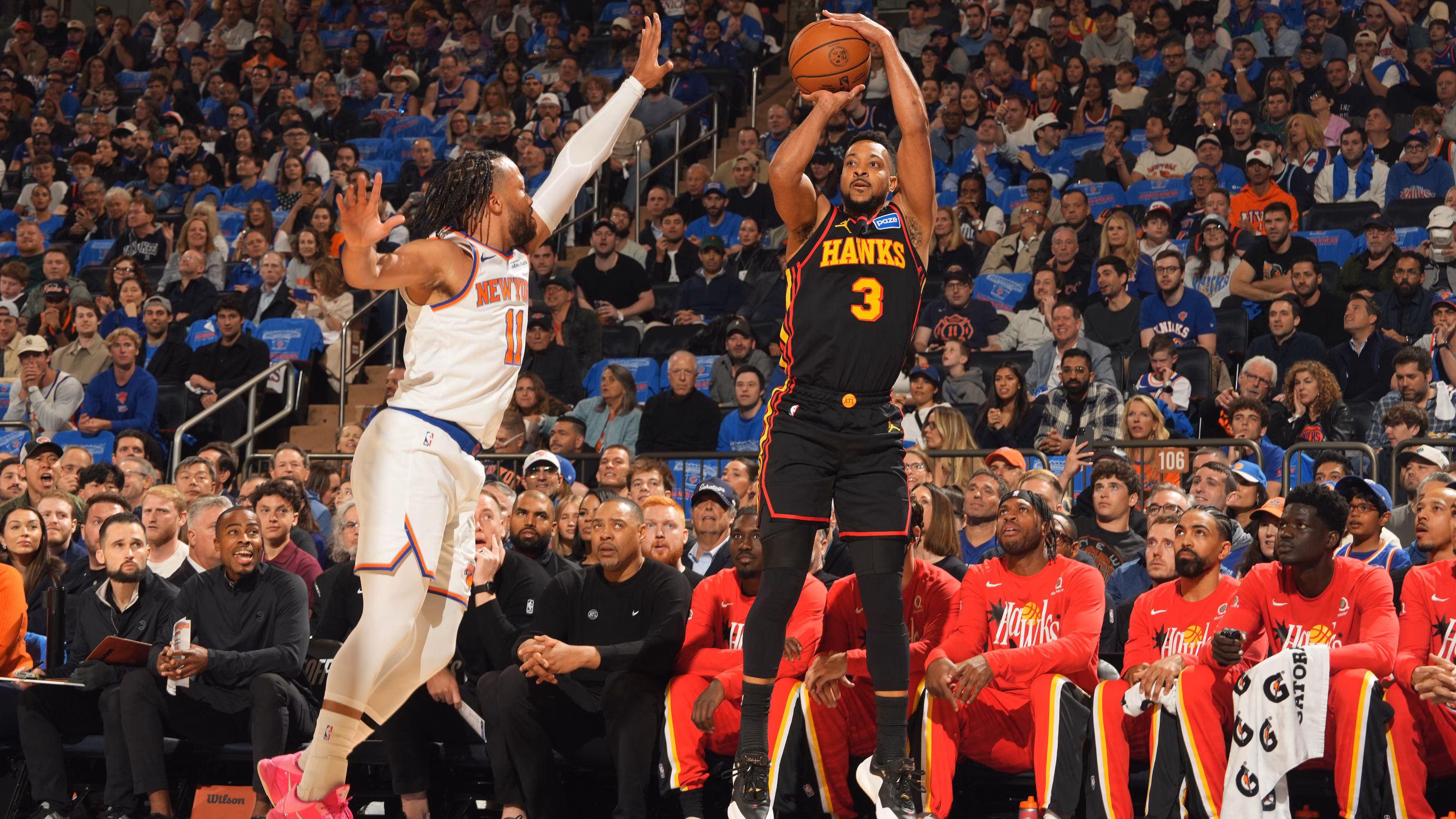 CJ McCollum Says Knicks' Jalen Brunson 'Thought We Were at a Broadway Show' After Kick to Groin